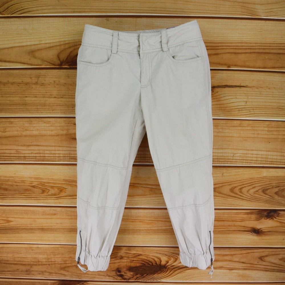 Daisy Fuentes Capri Pants Womens 6 Beige 100% Cotton Snap Pockets Ankle Zippers